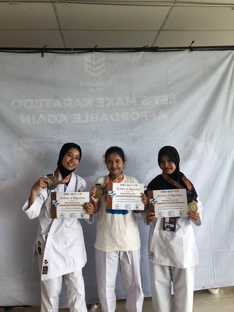 img prestasi Juara 1, [karate-do-2.jpg]